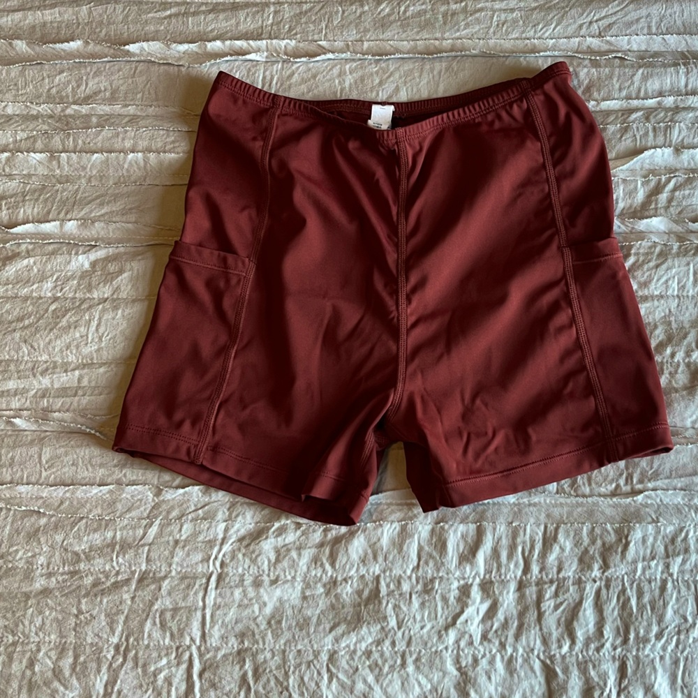 Rust colored biker shorts size S
